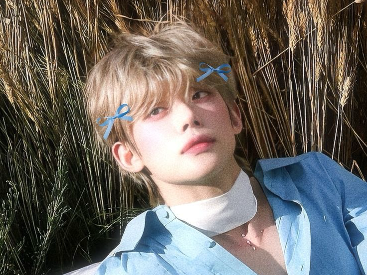 My ex-boyfriend came back as an idol thumbnail