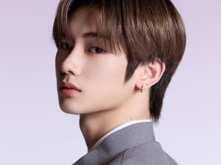 Bạn ẩn mình dưới những vì sao thumbnail