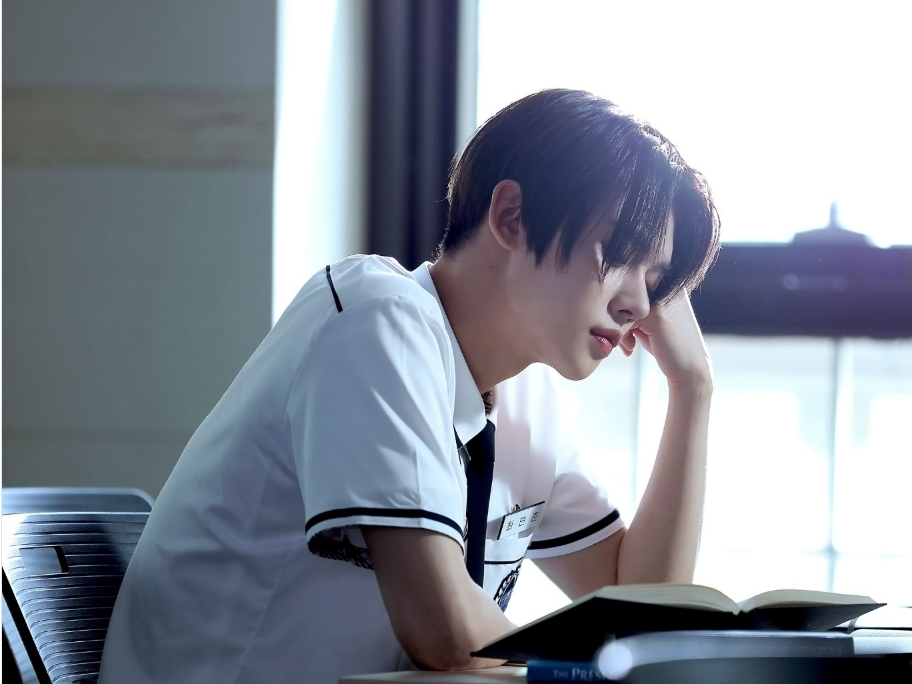 You were always at the end of my gaze. thumbnail