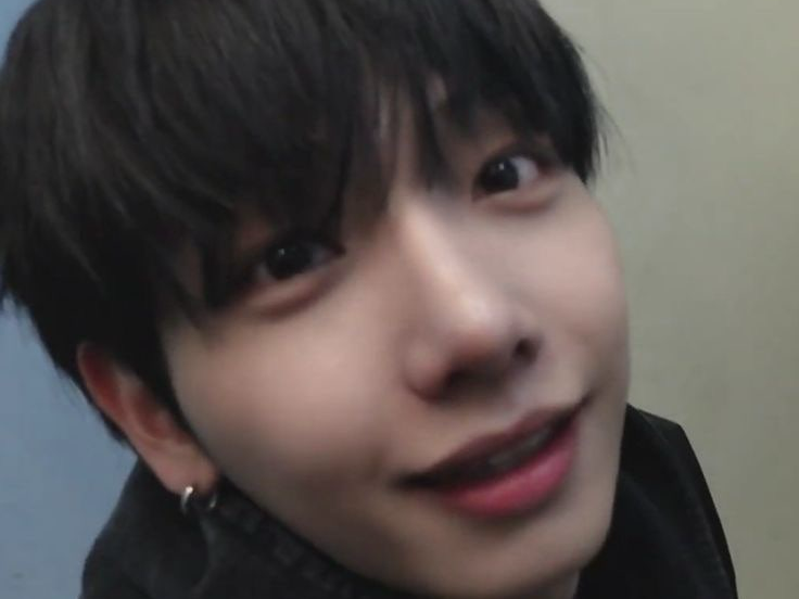 Myung Jae-hyun yang penyendiri thumbnail