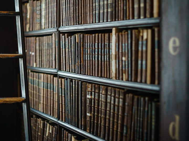 ¿Qué pasó en la biblioteca? thumbnail