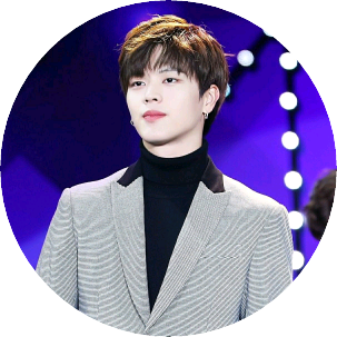  육성재 image