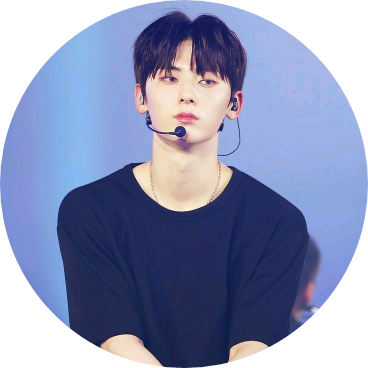 황민현 image