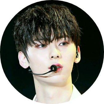 황민현 image
