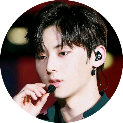 황민현(사냥꾼) image