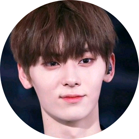 황민현 image