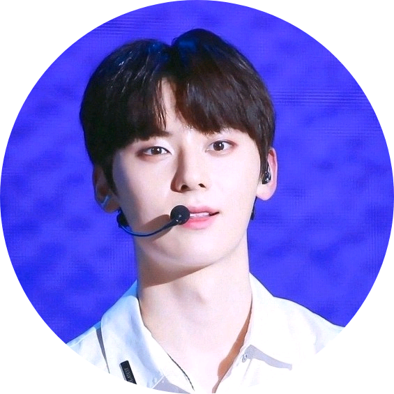황민현 image