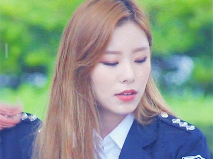 나만 불행하잖아 thumbnail