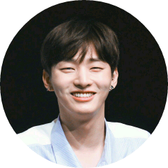 윤지성 선생님 image