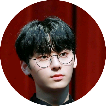 황민현 image