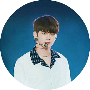 옹성우 image