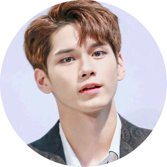 옹성우 image
