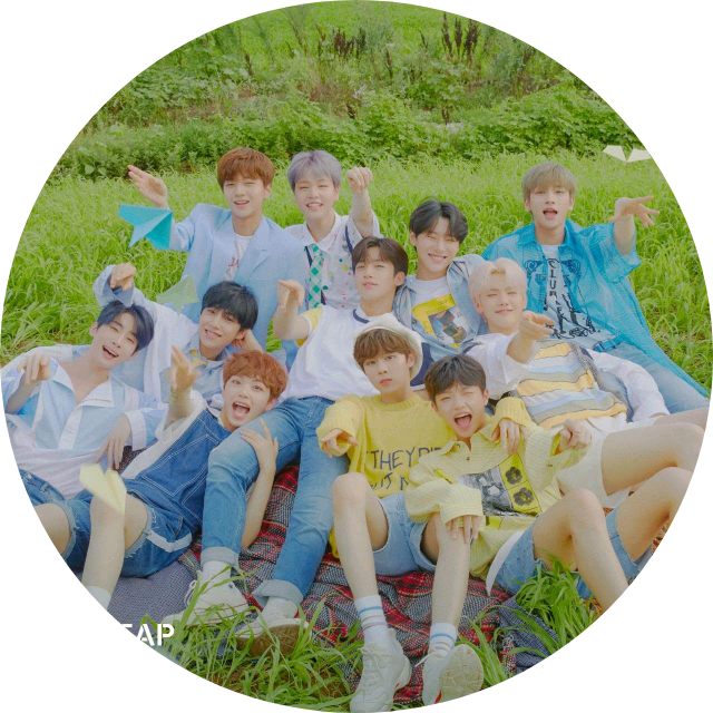 엑스원 단체로 image