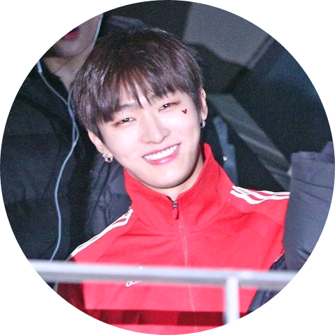 윤지성 선생님 image