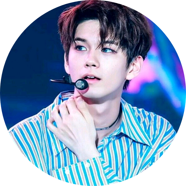 옹성우 image