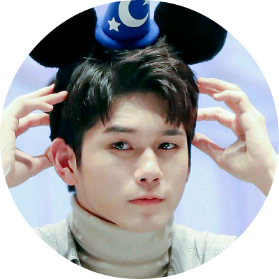 옹성우 image