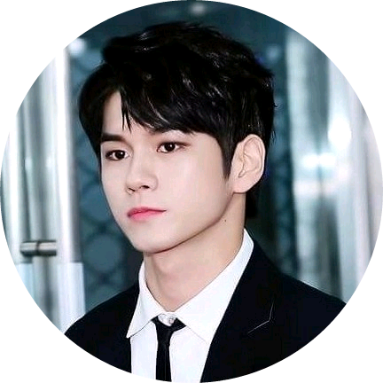 옹성우 image