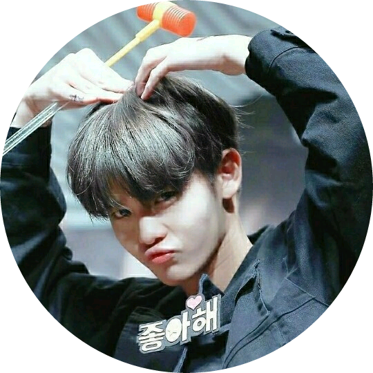 진영[경호원] image