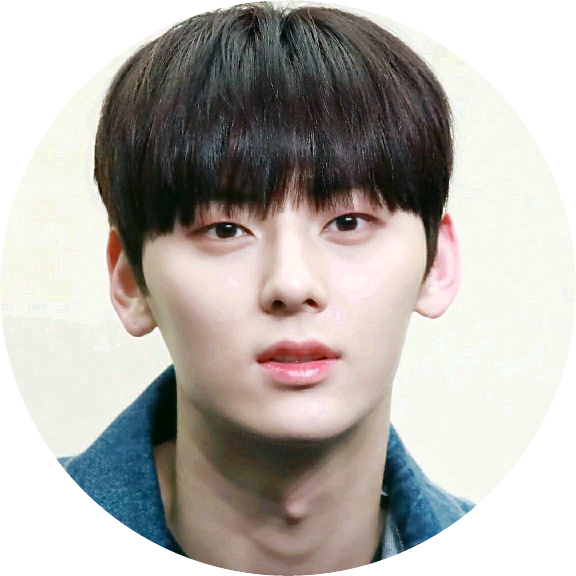 민현 image