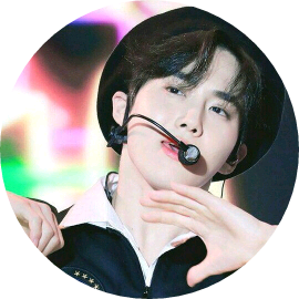 김준면 image