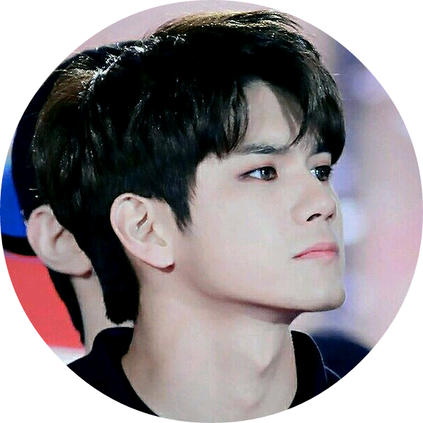 옹성우 image