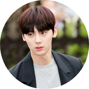 황민현 image