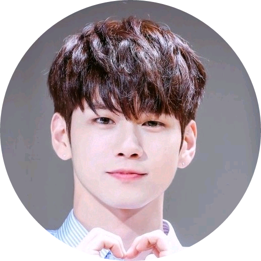 옹성우 image
