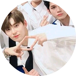 성우&민현 image