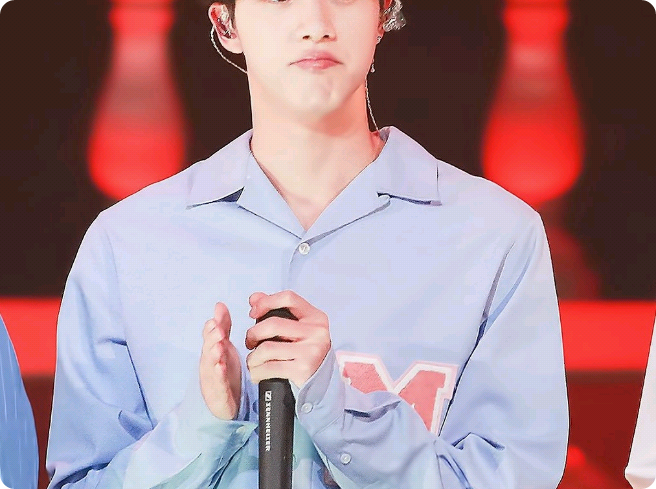  잘생긴  반인반수 thumbnail