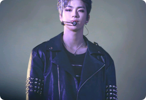 뱀파이어에게 첫키스를 빼앗겼어 . thumbnail