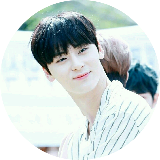 황민현 image