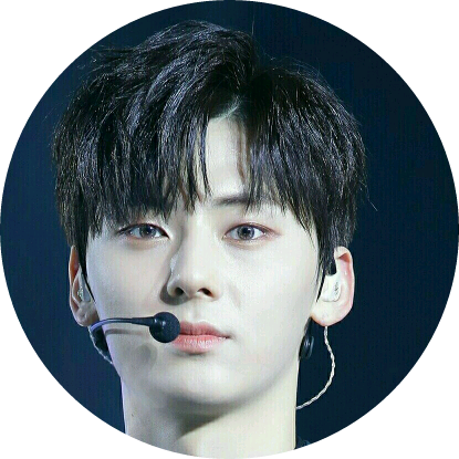 황민현 image