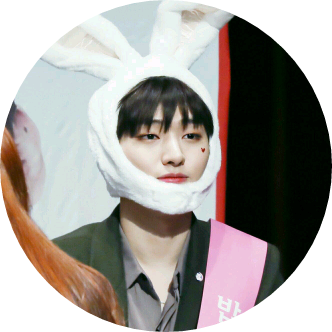 윤지성 image