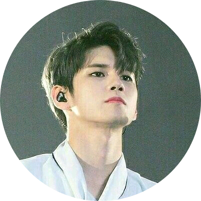옹성우 image