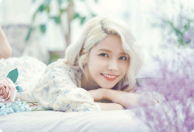 솔라언니....?? thumbnail