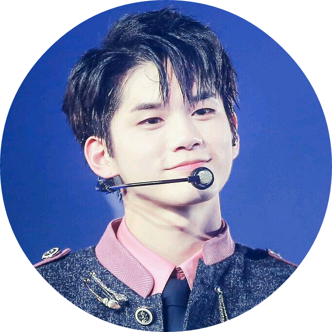 옹성우 image