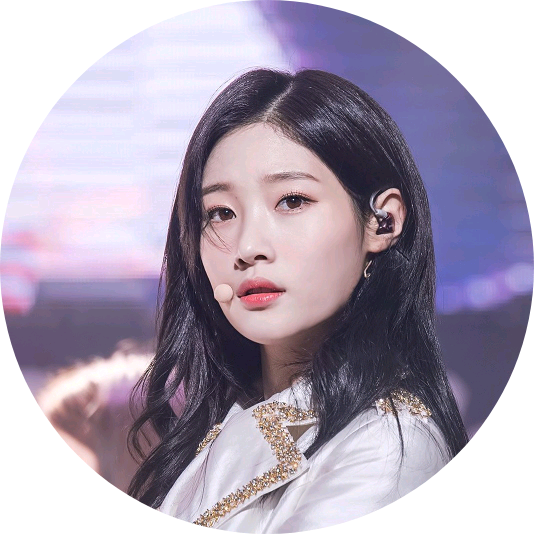 정채연(18) image