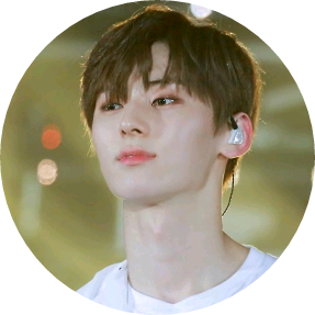 황민현 image