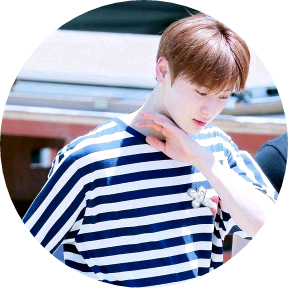 황민현 image