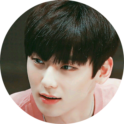 황민현 image