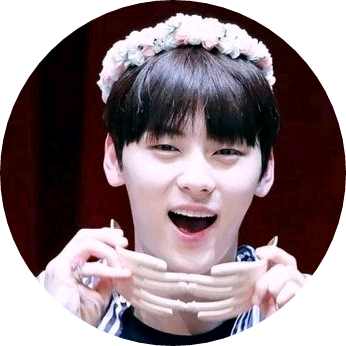 황민현 image