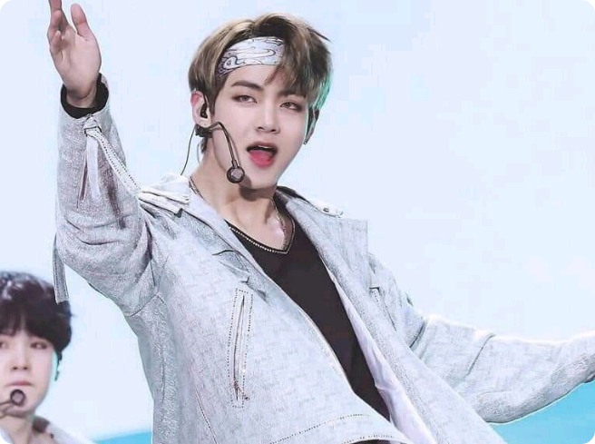 De alguna manera terminé saliendo con el sucesor de V Group. thumbnail