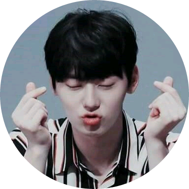 황민현 image