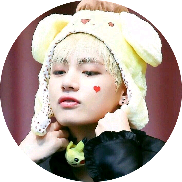 어린 김태형 image