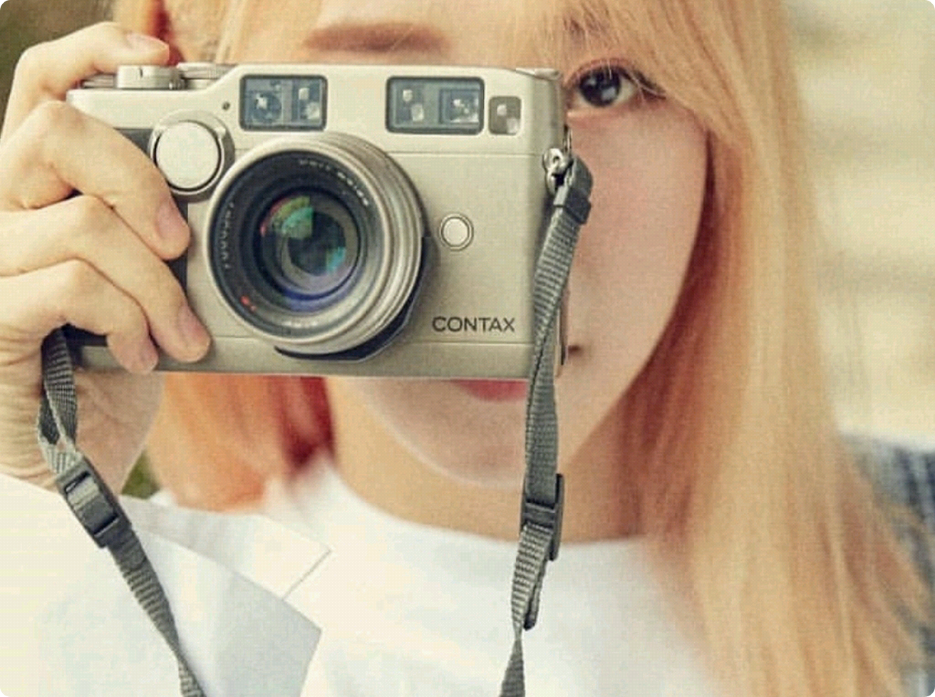 달콤한 사랑에 빠진 소녀 thumbnail