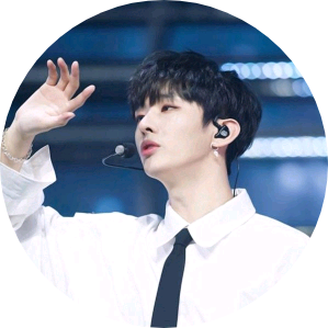 윤지성 image