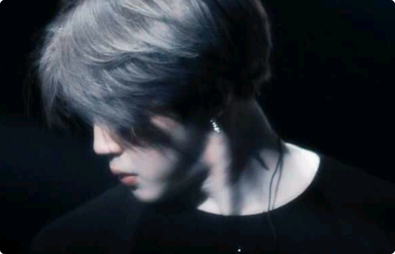 Đừng mỉm cười với tôi, hãy mỉm cười với tôi. thumbnail