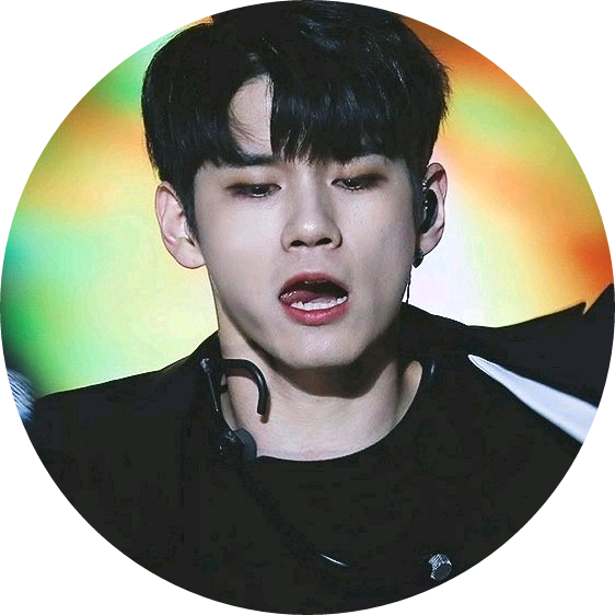 옹성우 image