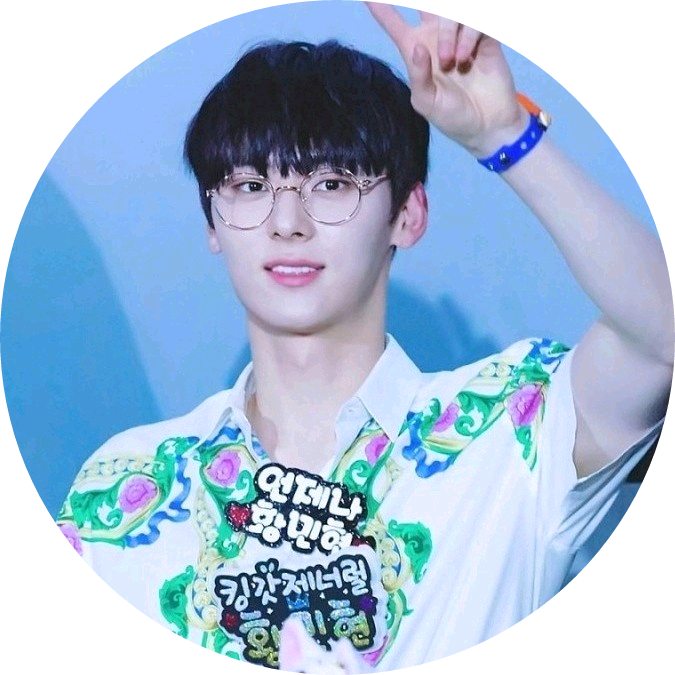 황민현 image