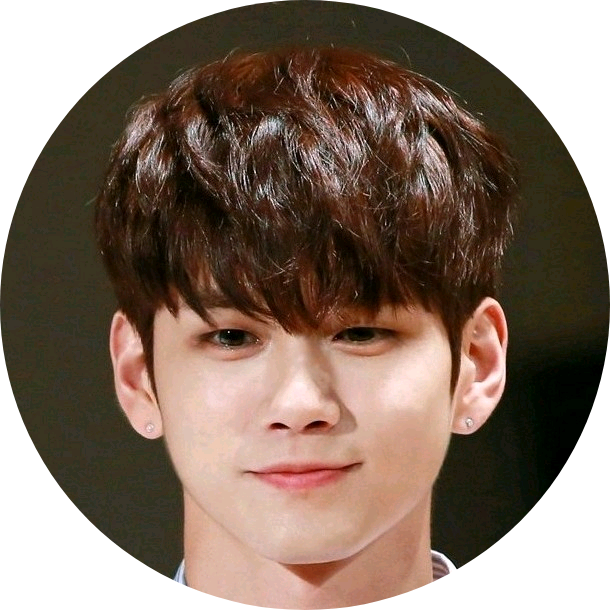 옹성우 image